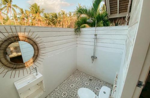 Gili Trawangan Hotel | Love Coconut Bungalow