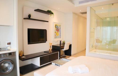 Greater Johannesburg Metropolitan Area Hotel | Love Luxe @ Sandton skye