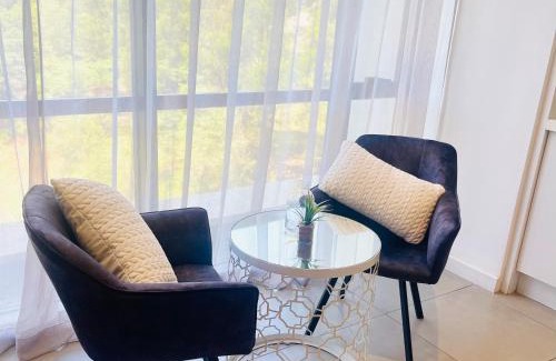 Greater Johannesburg Metropolitan Area Hotel | Love Luxe @ Sandton skye
