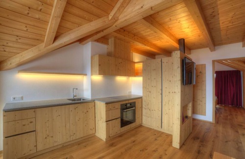 San Lorenzo di Sebato Ski Chalet | Love Nest Comfortable holiday residence