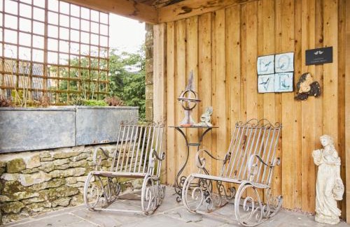 Bakewell House | Love Nest