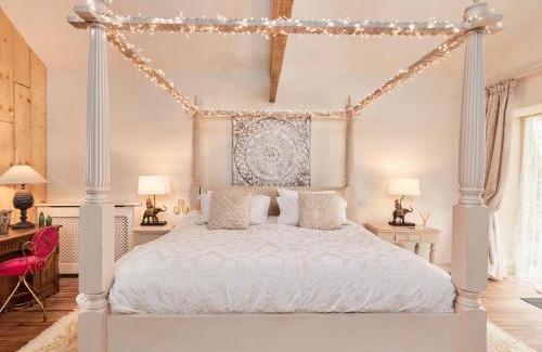 Bakewell House | Love Nest