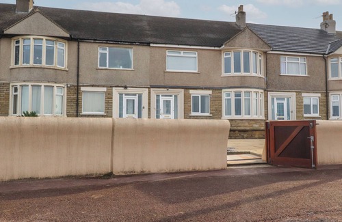 Morecambe Cottage | Love Nest