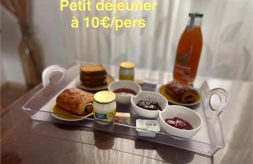 Montauroux Apartment | Love room Les Tourtereaux