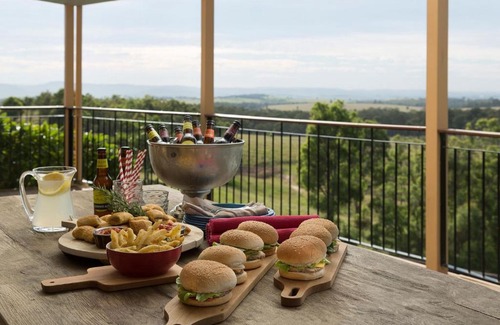 Lovedale House | Lovedale Harvest Views House