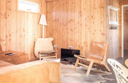 Uitgeest Cottage | "LoveLee Too", holiday cottage close to Amsterdam, Haarlem, Alkmaar, sleeps 4+1