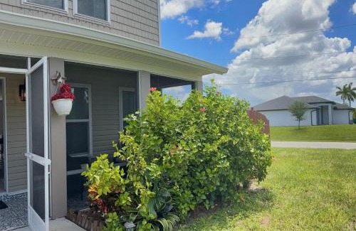 Mariner House | Lovelee Villa Cozy 2-Story Home