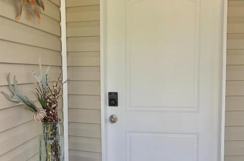 Mariner House | Lovelee Villa Cozy 2-Story Home