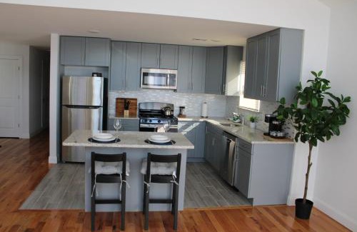 Newark Apartment | Lovely 1 Bed Apartment EZ Access to NY