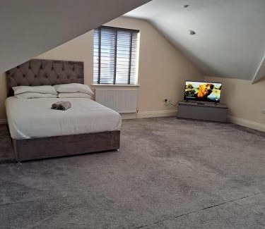 Newport Apartment | Lovely 1-Bed Loft in Newport