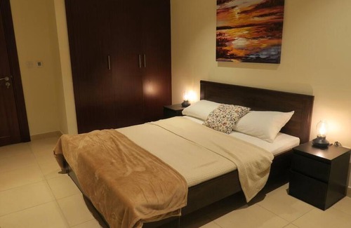 Doha Apartment | Lovely 1 Bed Served Apartment with Pool