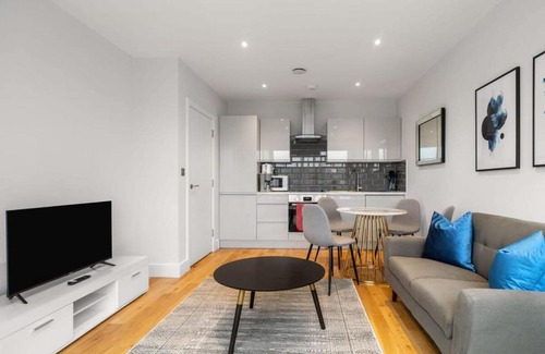 Eastleigh Apartment | Lovely 1 Bedroom Apartment in the Heart of Eastleigh