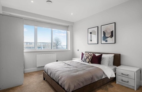 Eastleigh Apartment | Lovely 1 Bedroom Apartment in the Heart of Eastleigh