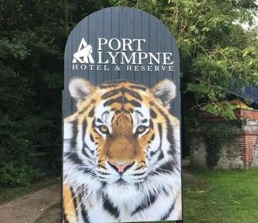Hythe Apartment | Lovely 1 Bedroom Ground floor apartment max 4 per
