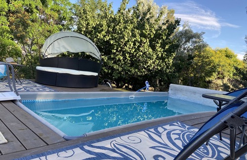 Corrales Apartment | Lovely 1 br, sitting room and kitchenette on an acre. Visiting for the holidays?