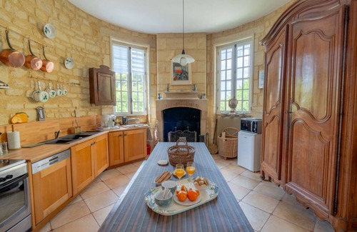 Haux House | Lovely 18th-century château in the heart of the Bordeaux vineyards. Country cottage