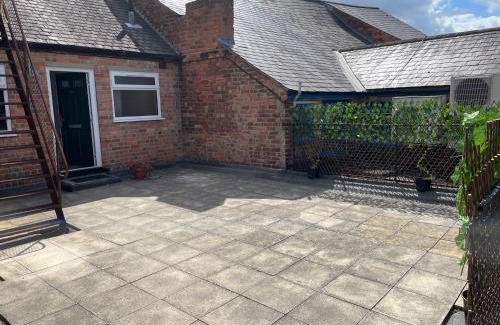 Arnold Apartment | Lovely 2 bed Apartment, Arnold Town centre.