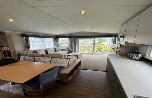 Prestonpans House | Lovely 2-bed Caravan in Seton Sands