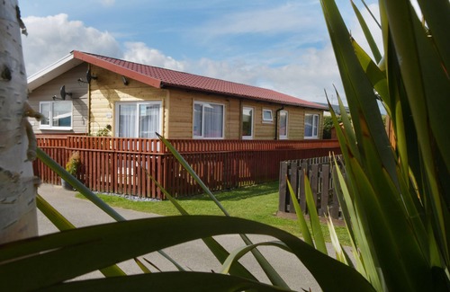 Bridlington Ski Chalet | Lovely 2 bed Chalet in Bridlington Free Electric