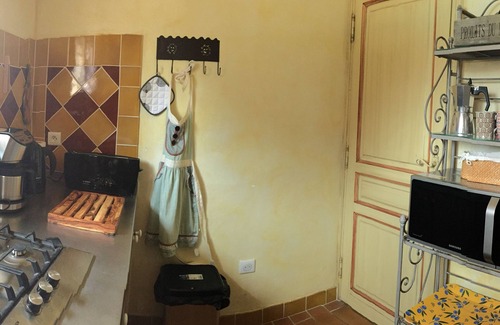 Sainte-Maxime House | Lovely 2 bed house with its own Private Heated Pool 8m x 4 m . Beach 1.5 K .