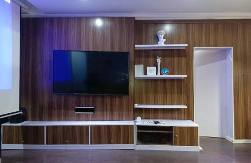 Surulere House | Lovely 2-Bed House in Lagos