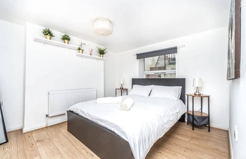 Hackney Downs Apartment | Lovely 2 Bed in Lower Clapton