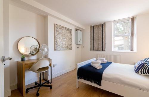 Loughborough Apartment | Lovely 2 Bedroom 2 Bathroom Apartment with Parking