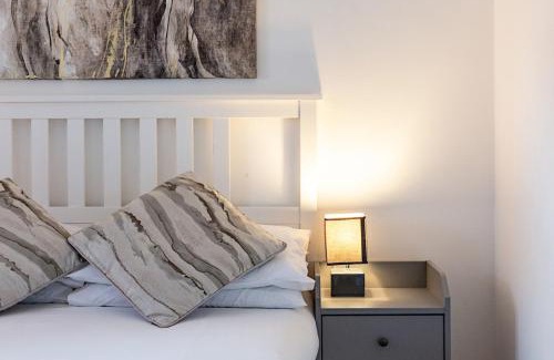 Loughborough Apartment | Lovely 2 Bedroom 2 Bathroom Apartment with Parking