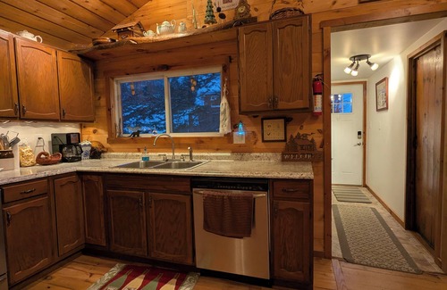 Indian Lake Cabin | Lovely 2-bedroom Adirondack lakefront cabin - perfect for hikers & snowmobilers!