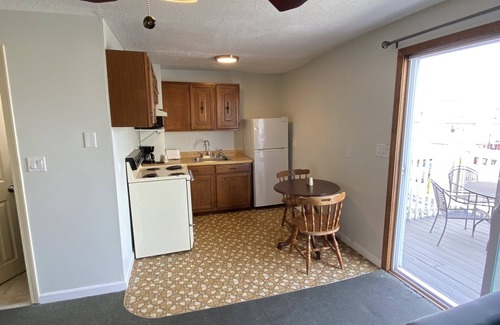 Hampton Apartment | lovely 2-bedroom apartment with pool 3C
