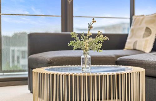 Mortlake Apartment | Lovely 2 bedroom APT in Mortlake