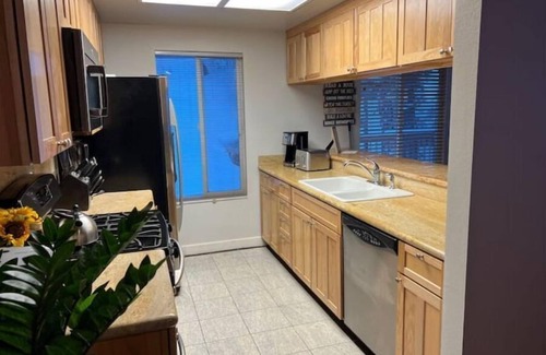 Tahoe Village Condo | Lovely 2 Bedroom Condo w/Fireplace By Heavenly