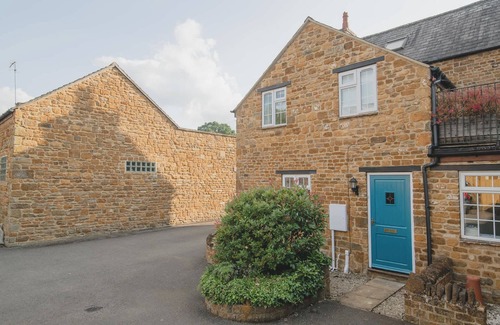 Old Trafford House | Lovely 2 Bedroom Cottage In The Heart Of Adderbury