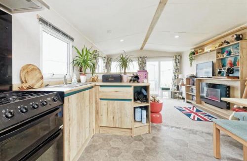 Swalecliffe Resort | Lovely 2 bedroom holiday home in Whitstable