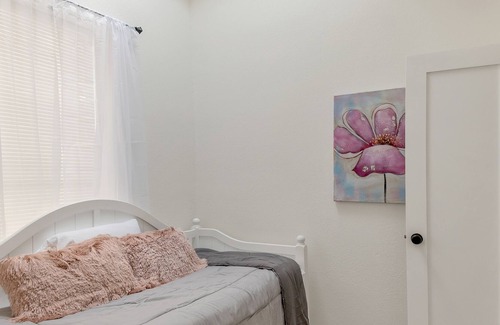 Baker House | Lovely 2-bedroom house in Baker