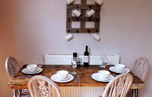 Gourock Apartment | Lovely 2 Bedroom with Riverside Views Dog Friendly