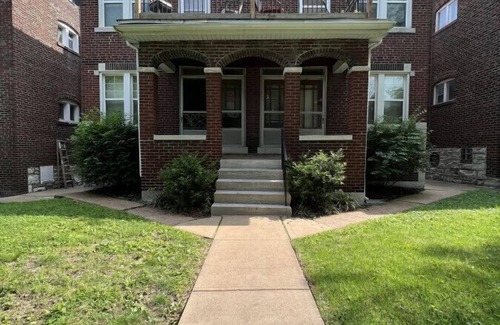 Northampton Apartment | Lovely 2-BR apartment with free parking