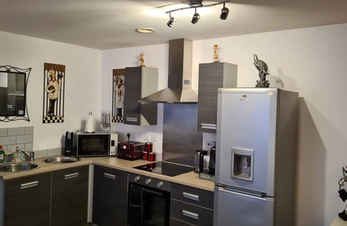 Castlefield Apartment | Lovely 2BD/1BA City Centre+ Wi-Fi+ Free Parking.