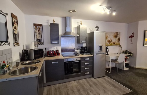 Castlefield Apartment | Lovely 2BD/1BA City Centre+ Wi-Fi+ Free Parking.