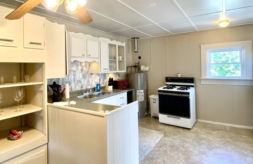 Orleans Apartment | Lovely 2BR in Heart of Northeast Kingdom