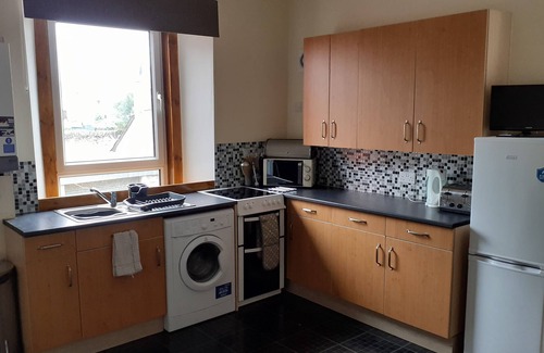 Alyth Apartment | Lovely 3-Bed Apartment in Alyth