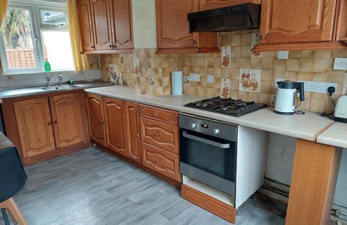 Kew House | Lovely 3 bed terraced family house