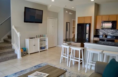 Sunset Lakes House | Lovely 3-bedroom, 3-bath townhome in Kissimmee with pools, fitness room & more