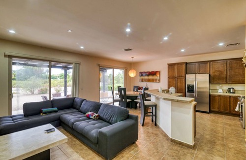 La Paz Villa | Lovely 3-bedroom and 3-bathroom Villa located in Paraiso del Mar