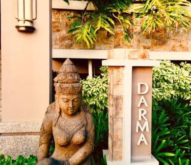 Bacoor City Apartment | Lovely 3 bedroom condo with amenities