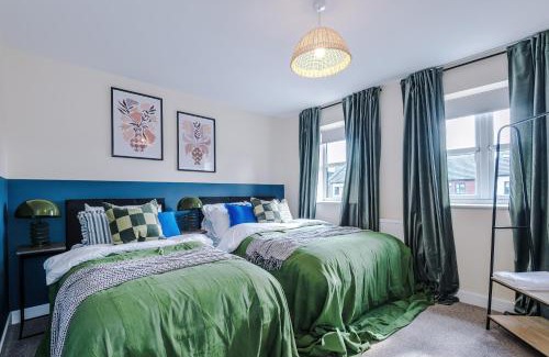 Grimsby House | Lovely 3 Bedroom House in Grimsby with WiFi & Parking Sleeps7 by PureStay