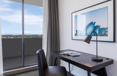 Waterloo Apartment | Lovely 3 Bedroom Park Suite at Waterloo Sydney