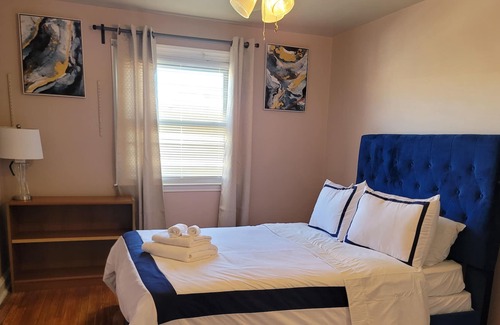 Overbrook House | Lovely 3 Bedrooms town home located in a quiet area