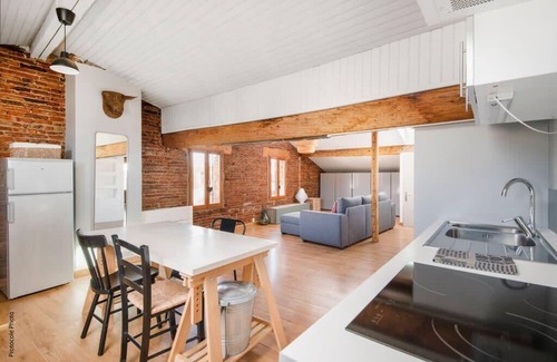 Saint - Michel Apartment | Lovely 3 rooms in the center of Toulouse