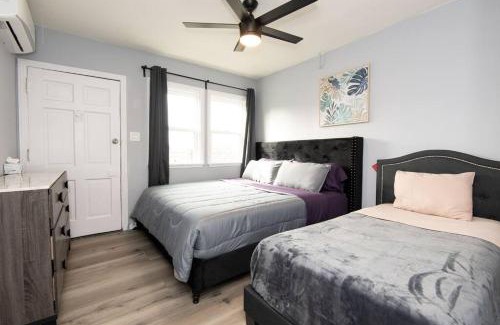 Los Angeles Apartment | Lovely 3bedroom condo with free parking on premise